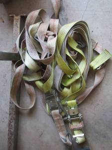 lot 1731 image: large straps