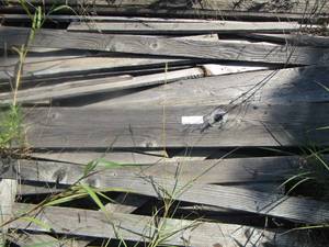 lot 1742 image: lot of various wood pieces