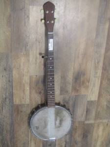 lot 1770 image: Remo Weather King 4 string Banjo