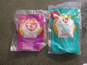 lot 714 image: the leapord and doby the dog beanie baby