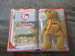 lot 742 image: international bears 2 Germania the bear