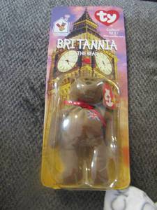 lot 728 image: Britannia the bear beanie baby