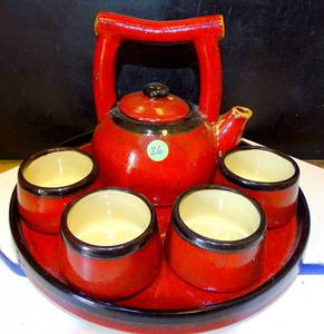 lot 26 image: BEAUTIFUL PIER 1 RED EATHENWARE ORIENTAL SHANGHAI TEA SET - POT, TRAY, AND 4 CUPS $$