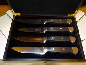 lot 35 image: BIG $ LOT - The Capital Grille Steak Knife Set Four 4 Boxed Quality Knives
