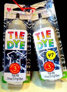 lot 47 image: TIE DIE TEE SHIRT KIT - WILL MAKE 6 T SHIRTS (NEW)
