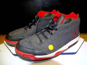 lot 110 image: BIG $ LOT - VINTAGE Air Jordan Big Fund VIZ RST AnthraciteVarsity-Red-Black-White (LOW WEAR- SEE STARS IN LAST PIC)