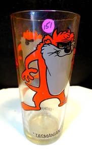 lot 151 image: VINTAGE 1973 Pepsi Looney Tunes Taz Tasmanian Devil Black Letters 16 oz Glass $$