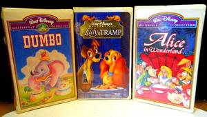 lot 199 image: COLLECTION OF CLASSIC DISNEY VHS TAPES IN ORIGINAL CLAMSHELL CASES