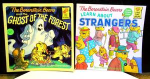 lot 221 image: LOT OF 2 - BEARENSTAIN BEARS