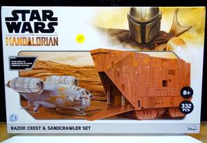 lot 257 image: $$ Star Wars Mandalorian Razor Crest & Sandcrawler 3D Paper Model Kit332Pcs