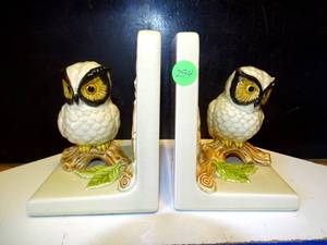 lot 294 image: VINTAGE OWL LOG BRANCH BOOKENDS - HAND PAINTED OMC JAPAN $$