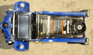 lot 301 image: HEAVY DUTY DURALAST 3 TON FLOOR JACK (JACK ONLY, NEED POLE) $$$
