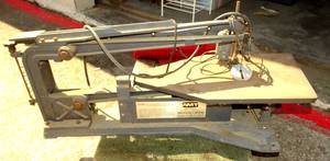 lot 321 image: HEAVY DUTY CAST AMT SCROLL SAW $$$