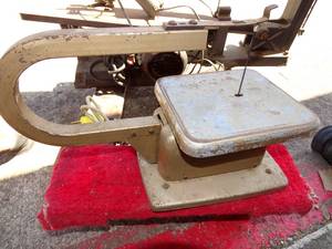 lot 322 image: VINTAGE SEARS & ROEBUCK POWERED JIGSAW - MODEL 110.25701 $$