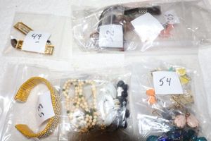 lot 114 image: Jewelry Acrylic andor plastic, see all photos for individual pieces