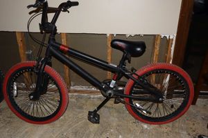 lot 2 image: 20 Boys Kent Dread red and black MX  bicycle