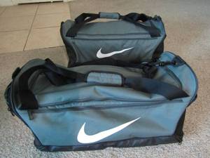 lot 155 image: Nike athletic bags 2 count like new