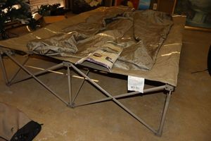 lot 26 image: Queen size frame for air mattress (frame only) with case