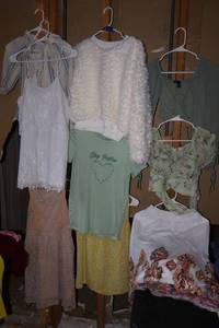 lot 133 image: Womens clothes green and white tones, see photos