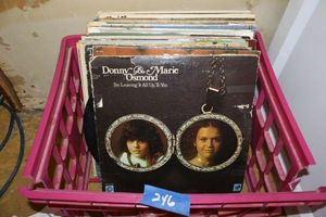 lot 246 image: Vintage vinyl albums (mostly country)