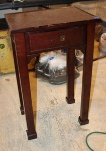 lot 225 image: Narrow side table