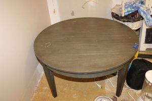 lot 230 image: Round coffee table