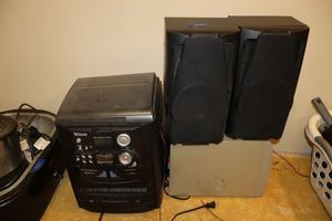 lot 235 image: Stereo system