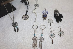 lot 97 image: Jewelry Dream catchers