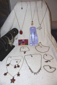 lot 77 image: Jewelry Claires items