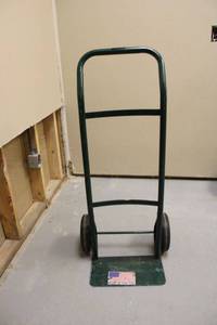 lot 257 image: Green hand truck dolly