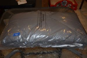 lot 163 image: Unopened comforter Cal. King size, grey and white reverseable colors