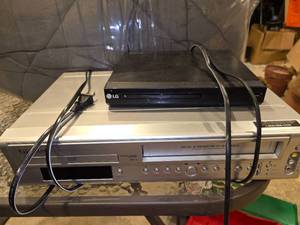 lot 209 image: Electronics DVD and VHS players