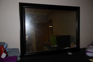 lot 265 image: Framed wall mirror - 35.5 x 45.5