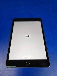 lot 20 image: Apple iPad A2133 w 7.9 Screen & 64GB.  Has been factory reset.