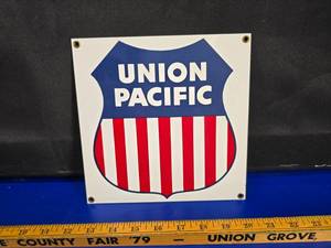 lot 45 image: Beautiful Union Pacific Railway Porcelain Sign
