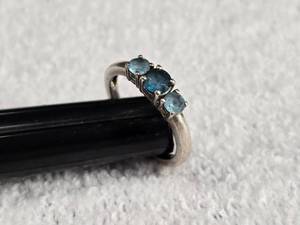 lot 55 image: Sweet Stackable Aquamarine .925 Ring, Size 9