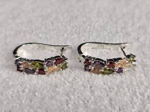 lot 62 image: Beautiful Pair of Mint Sterling Silver .925 Gem Bouquet Earrings