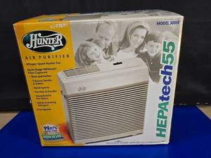 lot 94 image: NEW IN BOX Hunter Model 30055 HEPAtech55 Air Purifier