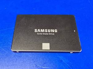 lot 96 image: Samsung 860 Evo 1TB Solid State Drive.  LOOK THESE UP