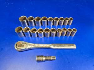 lot 151 image: Lot of Vintage Craftsman 12 Drive Sockets & Drive Ratchet.  Includes Metric (15mm to 27mm) & Standard (58 to 1 14)