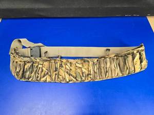lot 160 image: Avery  Ducks Unlimited Shotgun Shell Belt