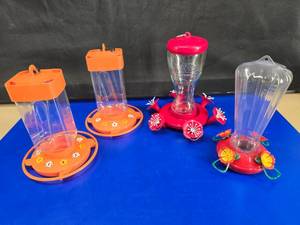 lot 163 image: Lot of 4 Hummingbird Feeders