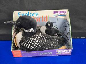 lot 198 image: Discovery Channel Explore Your World Mamas & Babies�Loons Plush