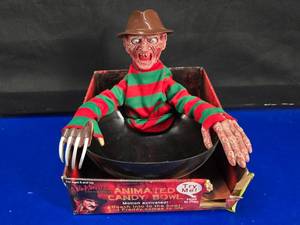 lot 199 image: Vintage Freddy Krueger Nightmare on Elm Street Interactive Candy Bowl.  Guaranteed to scare kids�AND adults