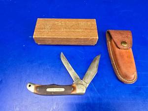 lot 208 image: Vintage Schrade-Walden Old Timer Dual Blade Pocket Knife w Leather Sheath