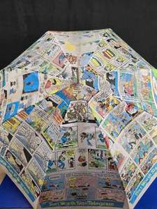 lot 230 image: Vintage RARE Fort Worth Star Telegram Comic Strip Wooden Handle Umbrella