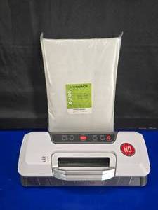 lot 254 image: Cabelas Heavy Duty 12 Cacuum Sealer w 100 Bags