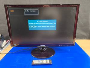 lot 262 image: Samsung 27 LCD TVComputer Monitor Combo w Remote, Model T27B350ND
