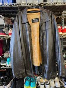 lot 290 image: Vintage South Korean Chocolate Brown Hand Made Leather Jacket w Removeable Liner, Size XXL