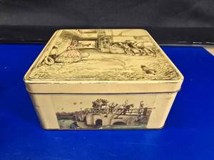 lot 329 image: Antique Huntley & Palmers Biscuit Tin